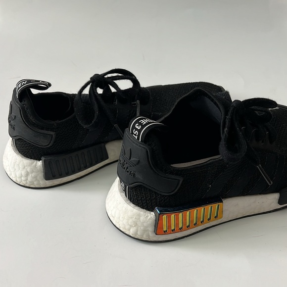 Adidas NMD_R1 Womens Running Shoes Core Black Metallic EE5172 Size 6.5 - Picture 3 of 8